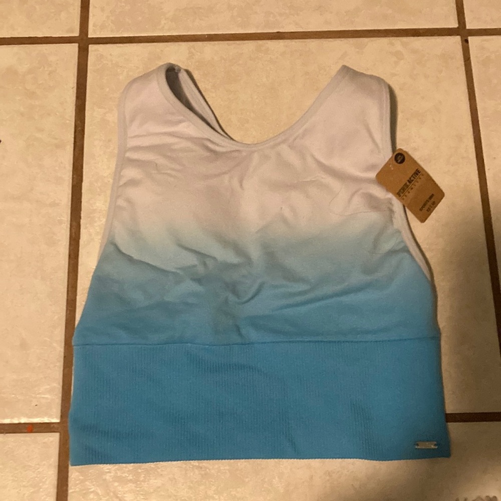 Victoria’s Secret pink sports bra never been worn with tags